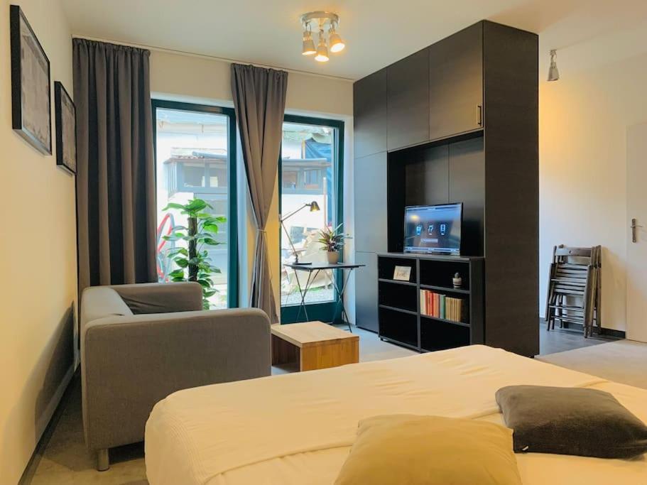 Cozy Friendly Place With Free Parking Prague Exterior photo