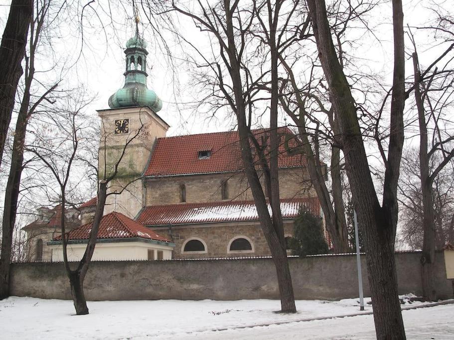 Cozy Friendly Place With Free Parking Prague Exterior photo